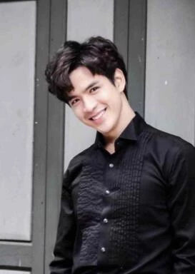 塔那帕特·卡维拉