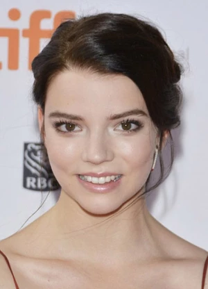 安雅·泰勒-乔伊