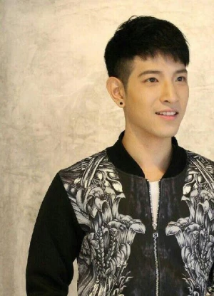 麦·苏提纳·恩泽功